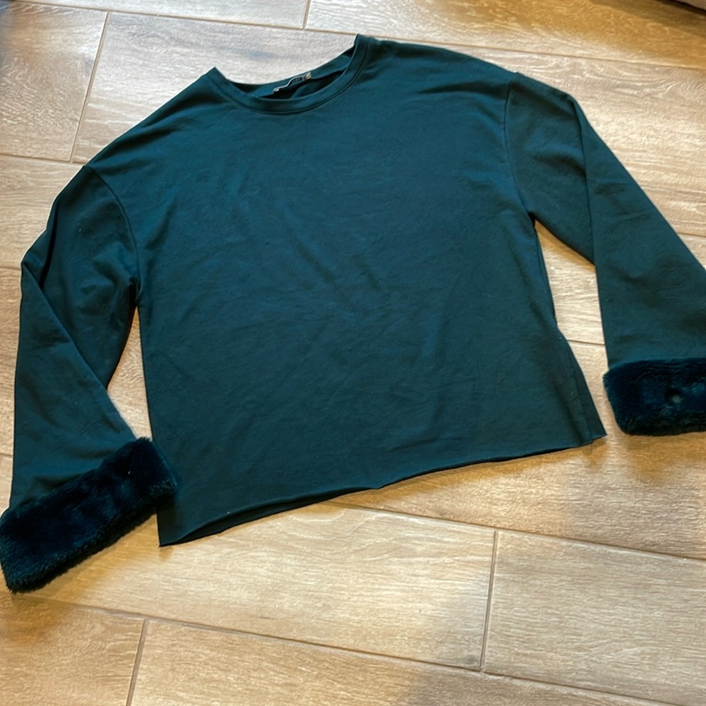 Zara Raw Hem Top MEDIUM